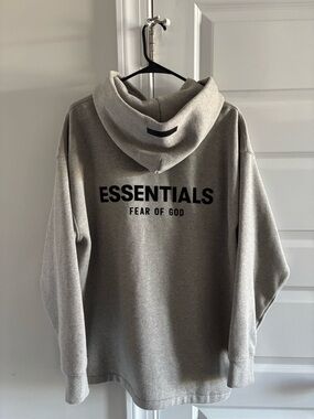 NWOT Fear of God ESSENTIALS Grey Logo Pullover Hoodie Men’s Oversized Small